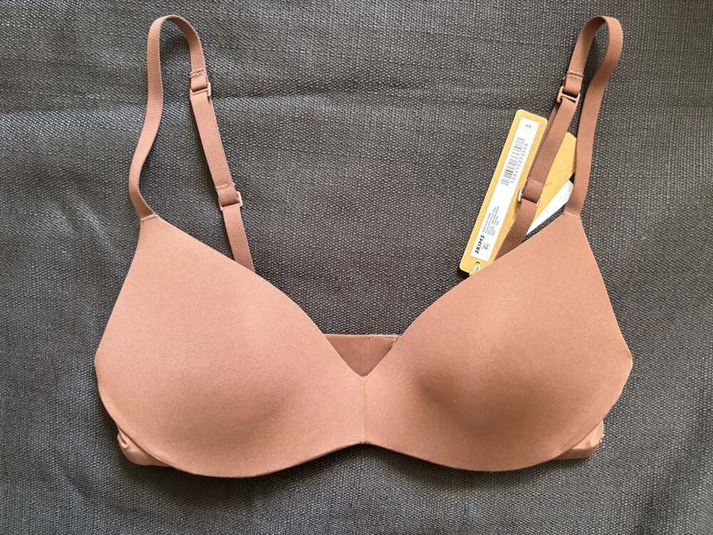 SKIMS Wireless Form Push Up Plunge Bra Cocoa Size 32B